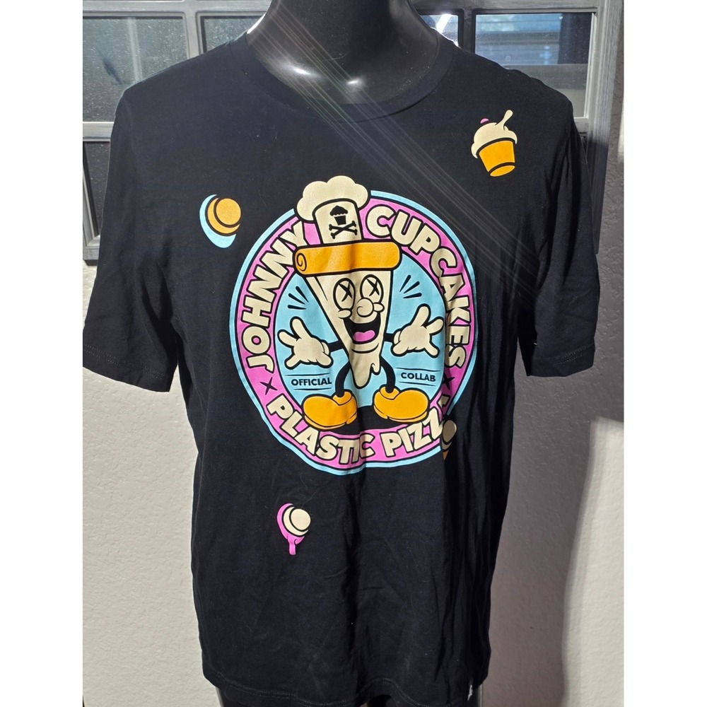 Johnny Cupcakes x Plastic Pizza Collab Graphic T-Shirt Mens XL Black Cotton Tee